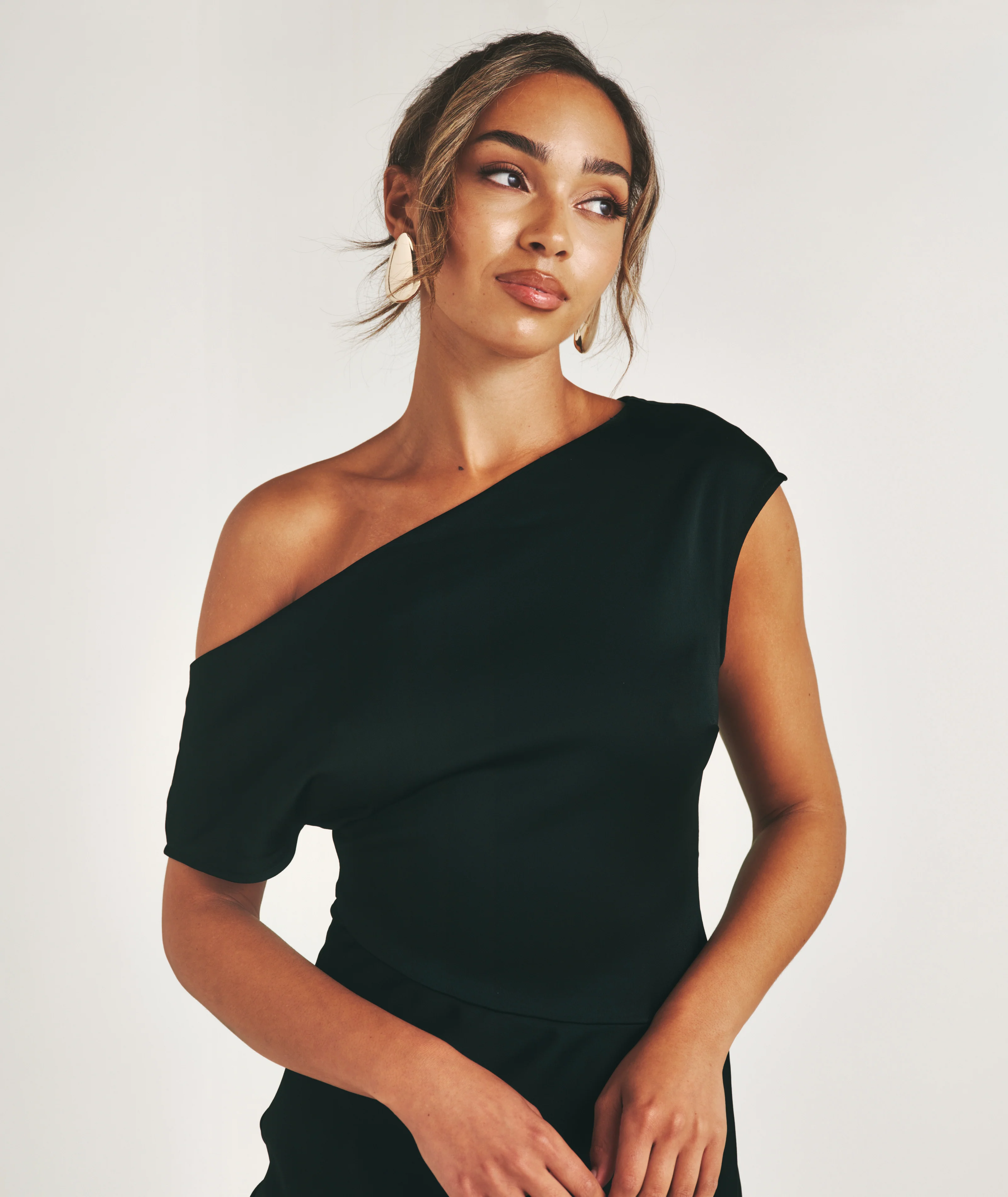 Asymmetric Neck Satin Bridesmaid Dress - Black - Image 2